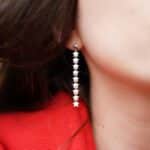 Yıldız Sallantılı Küpe Enuygunaltın'ın altın sallantılı küpe modelleri ve fiyatları olan 14 ayar altın takı ürünlerinden birisidir.