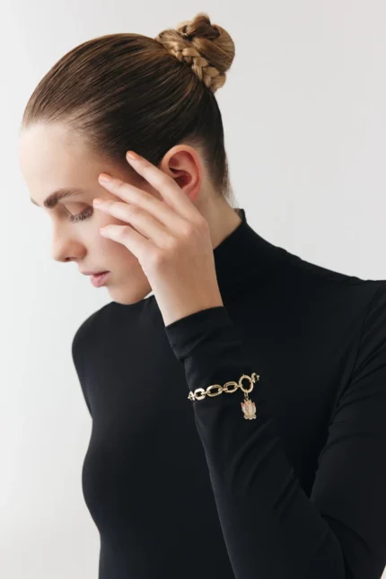 Altın Pembe Lotus Charm Bileklik 14 Ayar altın Charm Bileklik modelleri ve fiyatlarıdan bir ürünü