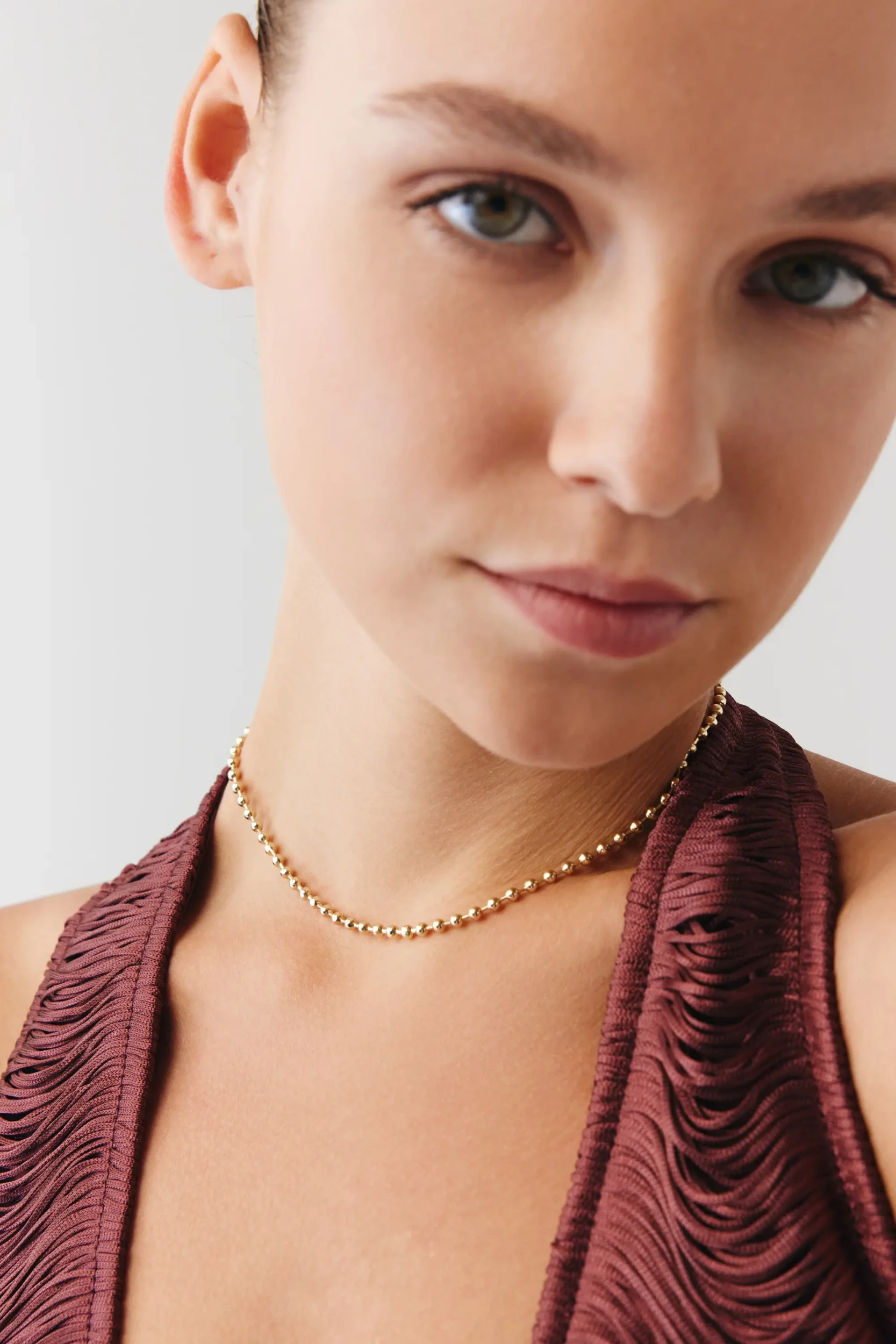 Ultra Minimal Top Choker 2 Ultra Minimal Top Choker 14 Ayar altın Choker Kolye modelleri ve fiyatlarıdan bir ürünü