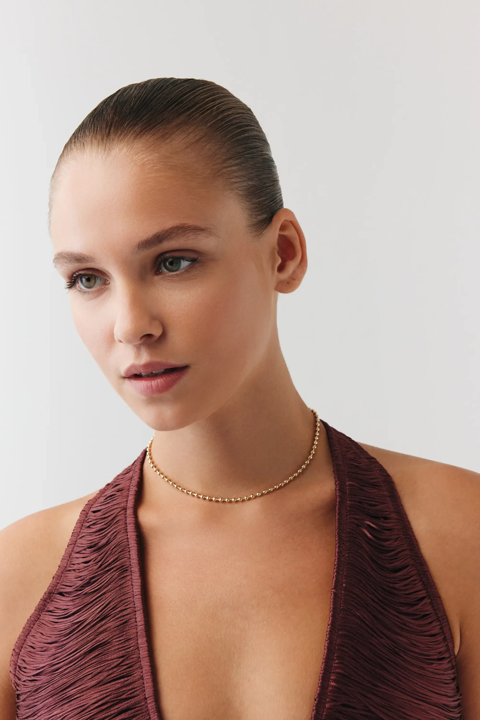 Ultra Minimal Top Choker 3 Ultra Minimal Top Choker 14 Ayar altın Choker Kolye modelleri ve fiyatlarıdan bir ürünü